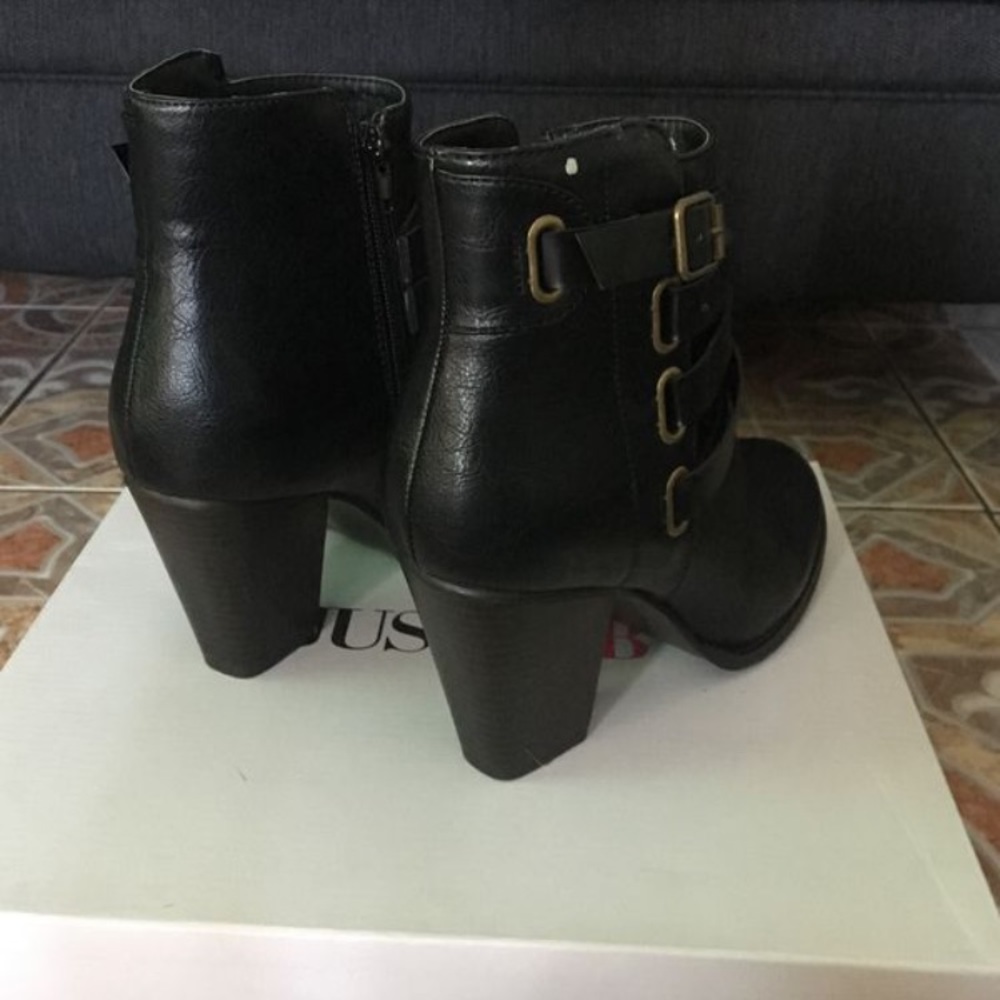 Booties - Picture 3 of 4